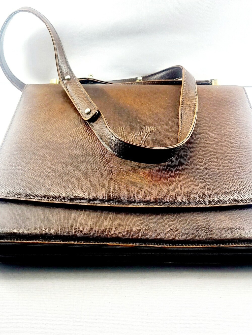 Louis Vuitton Opera Leather Shoulder Bag - Picture 4 of 6